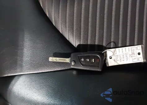 2020 Toyota Camry Se z USA, uszkodzony, nr VIN 4T1G11AK4LU360320